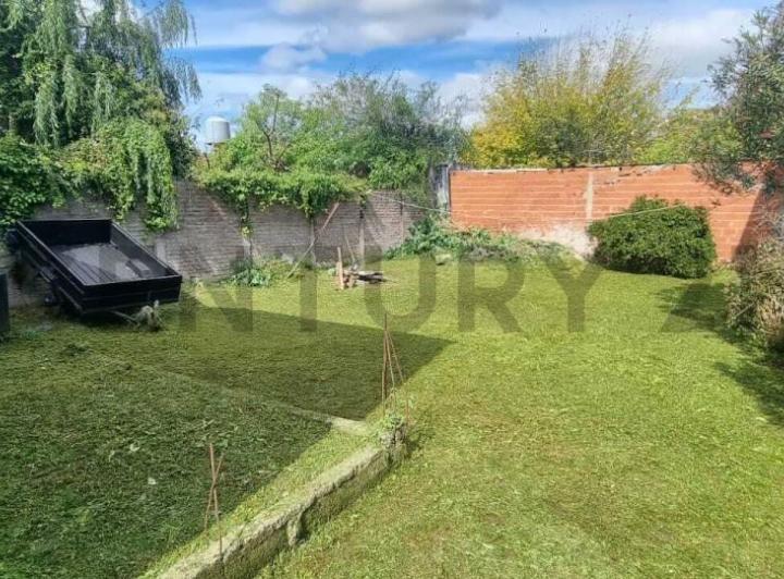 VENTA CASA 4 AMBIENTES FLORENCIO VARELA 2