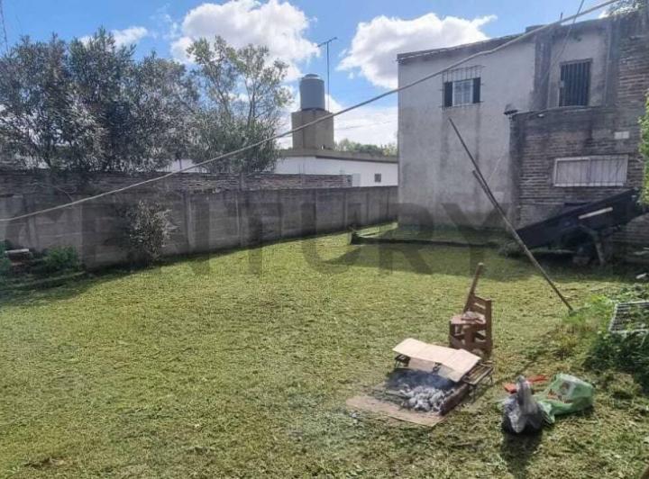 VENTA CASA 4 AMBIENTES FLORENCIO VARELA 4