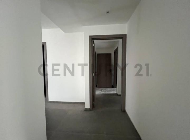 VENTA DEPARTAMENTO 4 AMBIENTES CON DEPENDENCIA EN FLORES EDIFICIO DE CATEGORÍA 3