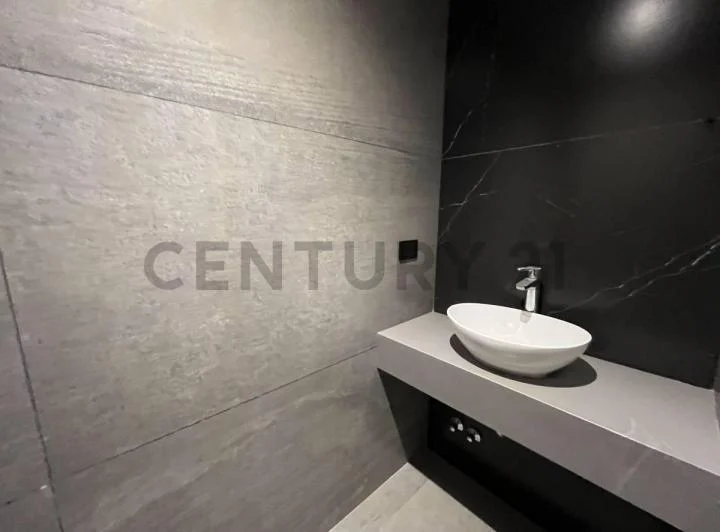 VENTA DEPARTAMENTO 4 AMB FLORES EN EDIFICIO DE CATEGORÍA FULL AMENITIES 2