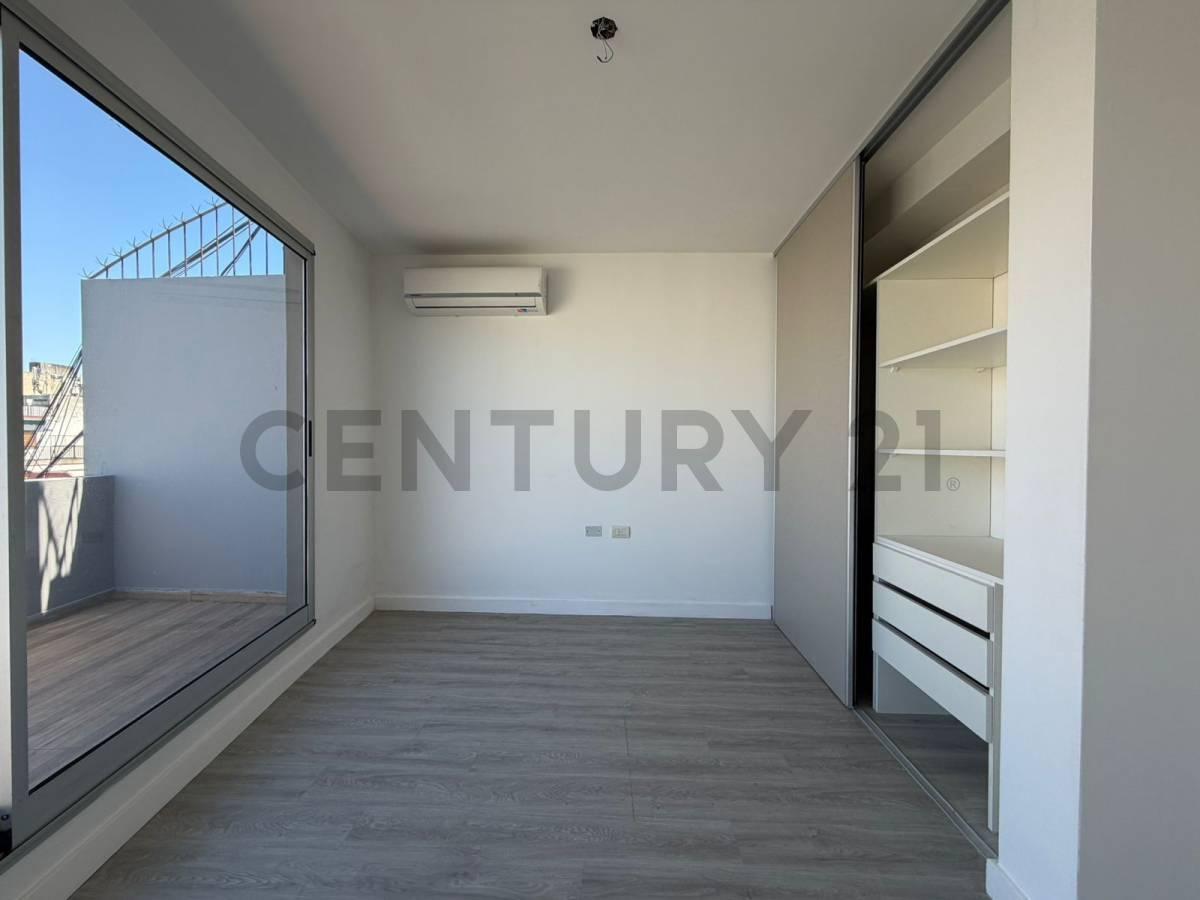 VENTA DEPTO 2 AMBIENTE A ESTRENAR EN FLORES