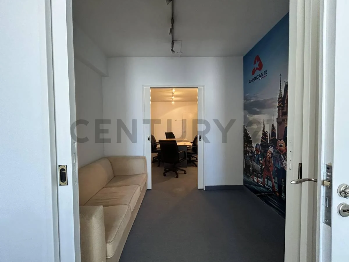 Foto de ALQUILER OFICINA 5 AMBIENTES EN MICROCENTRO, imagen 3