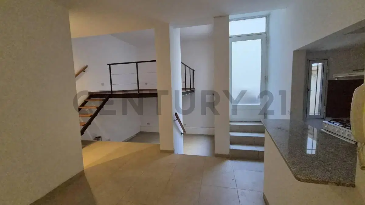 VENTA PH 2 AMBIENTES VILLA DEVOTO 3