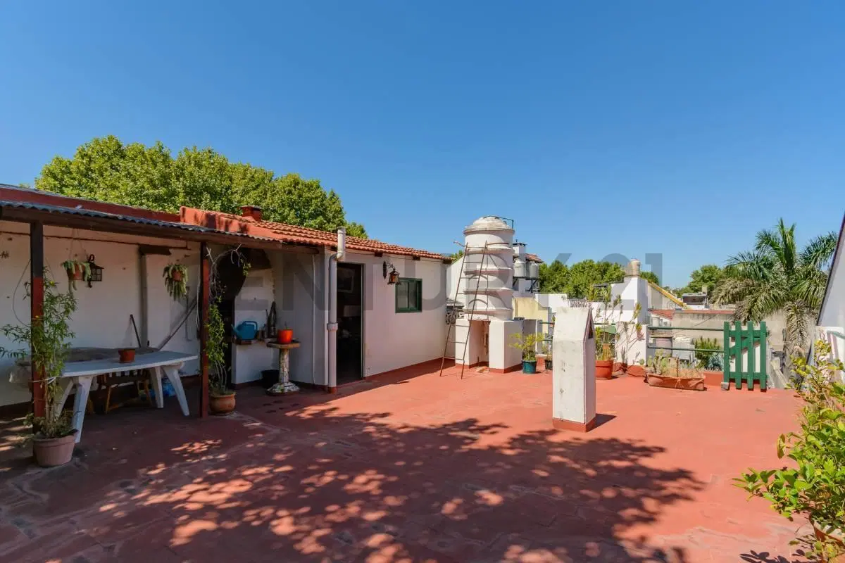 VENTA PH 3 AMBIENTES CON BALCON Y PARRILLA EN VILLA DEVOTO 2