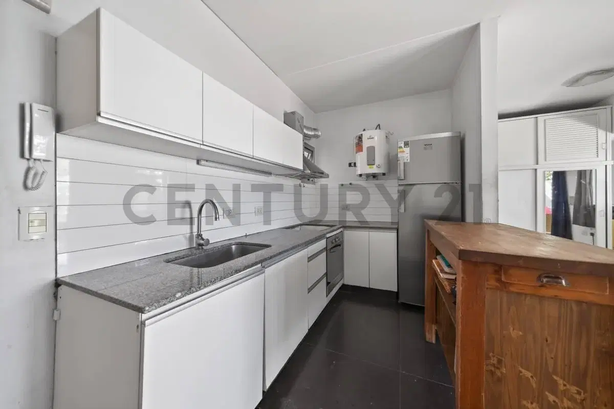 Venta Monoambiente c Terraza Propia y Gran Balcón Al Frente Parque Chas 4