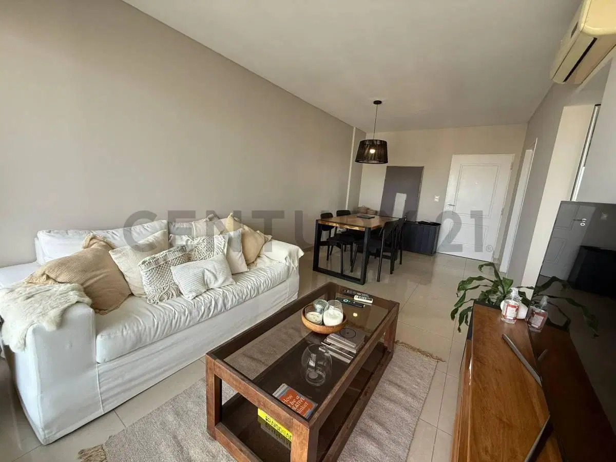VENTA DEPARTAMENTO DE 2 AMBIENTES CON COCHERA FRENTE AL PARQUE CENTENARIO 5