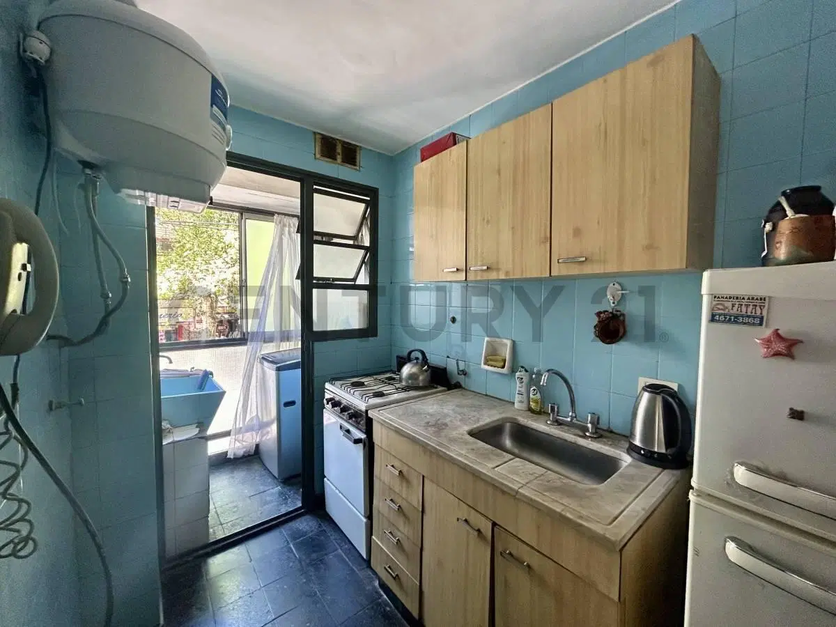 VENTA DEPTO 3 AMBIENTES CON DOBLE BALCON EN FLORES 3