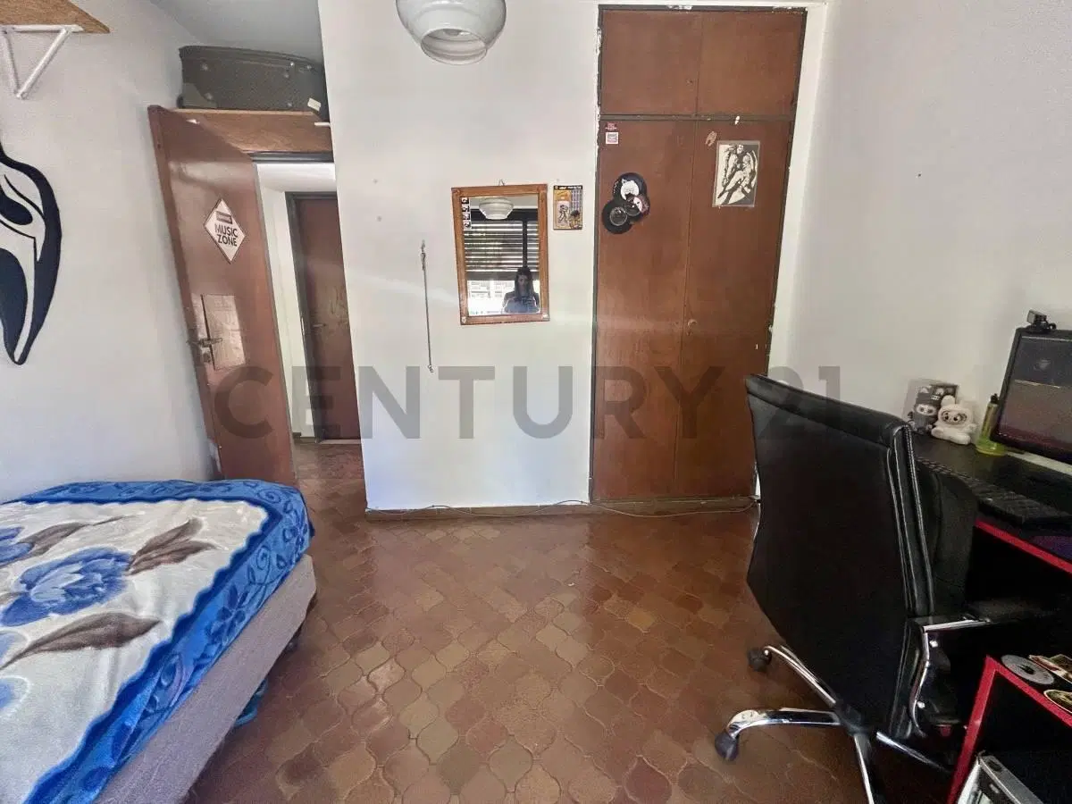 VENTA DEPTO 3 AMBIENTES CON DOBLE BALCON EN FLORES 4