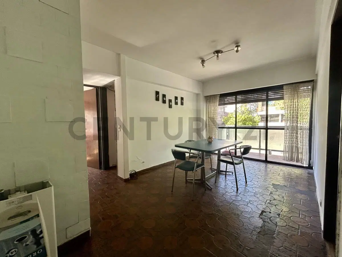 VENTA DEPTO 3 AMBIENTES CON DOBLE BALCON EN FLORES 8