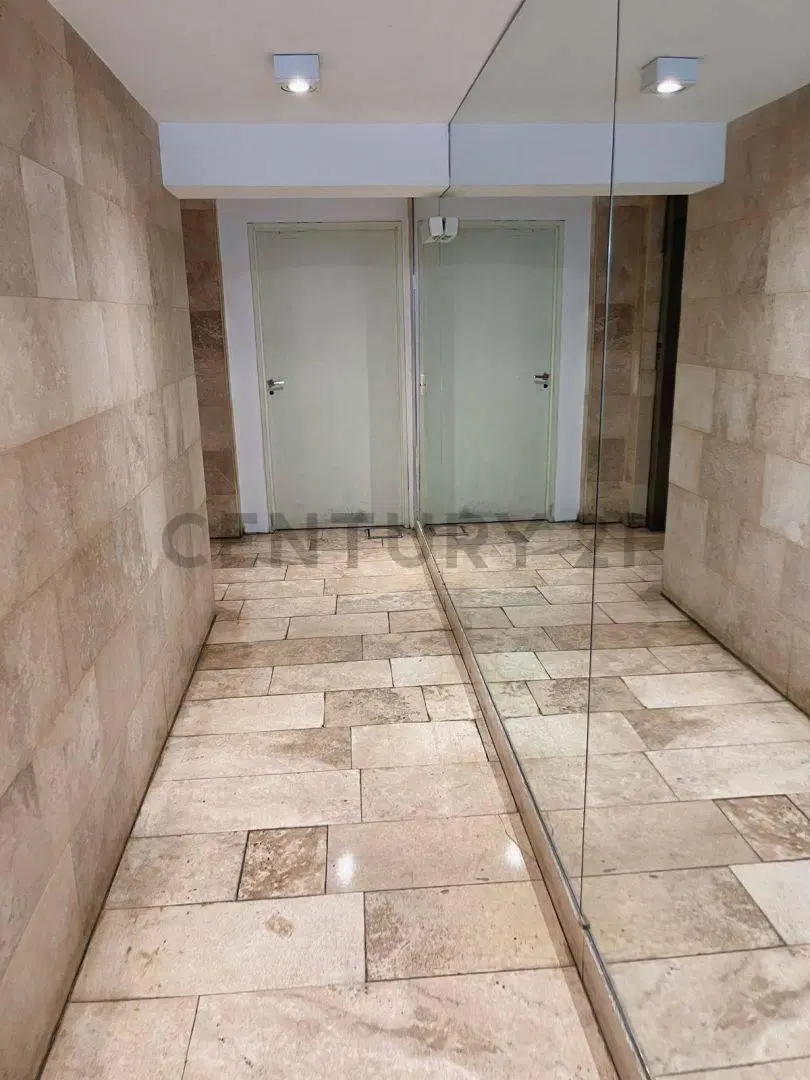 VENTA DEPARTAMENTO MONOAMBIENTE BALVANERA 5
