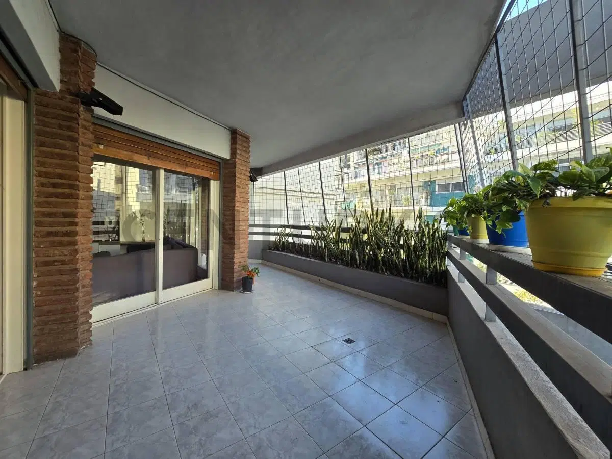 VENTA DEPARTAMENTO 4 AMB C/BALCONES, COCHERA Y SEG 24HS PRESENCIAL EN BELGRANO 3