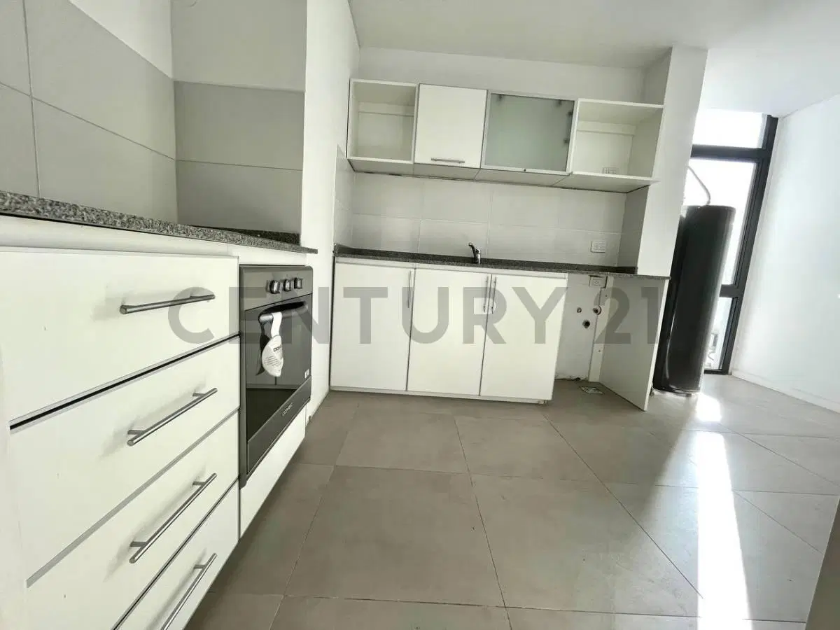 Venta Departamento 4 Ambientes a estrenar con Cochera 2