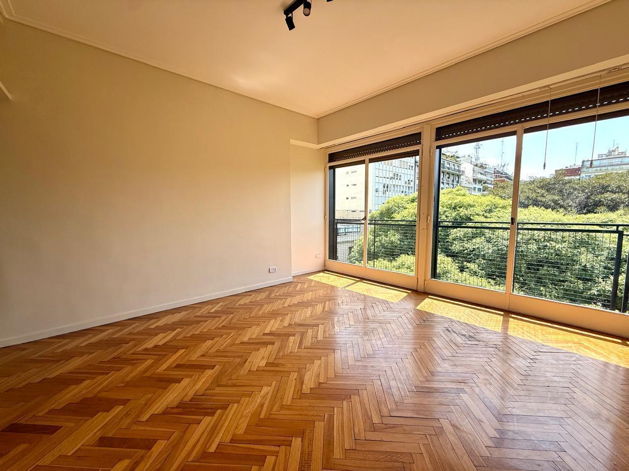 Foto de Venta departamento 3 ambientes y dependencia de servicio en Retiro, imagen 2