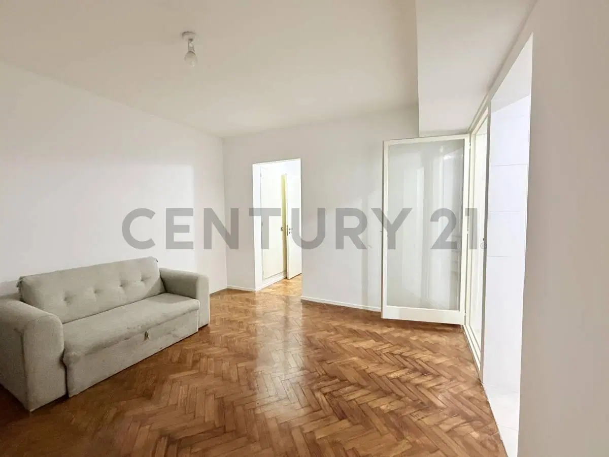 VENTA DEPARTAMENTO 2 AMBIENTES EN PLENO RECOLETA OPCIÓN COCHERA EN EL EDIFICIO 4