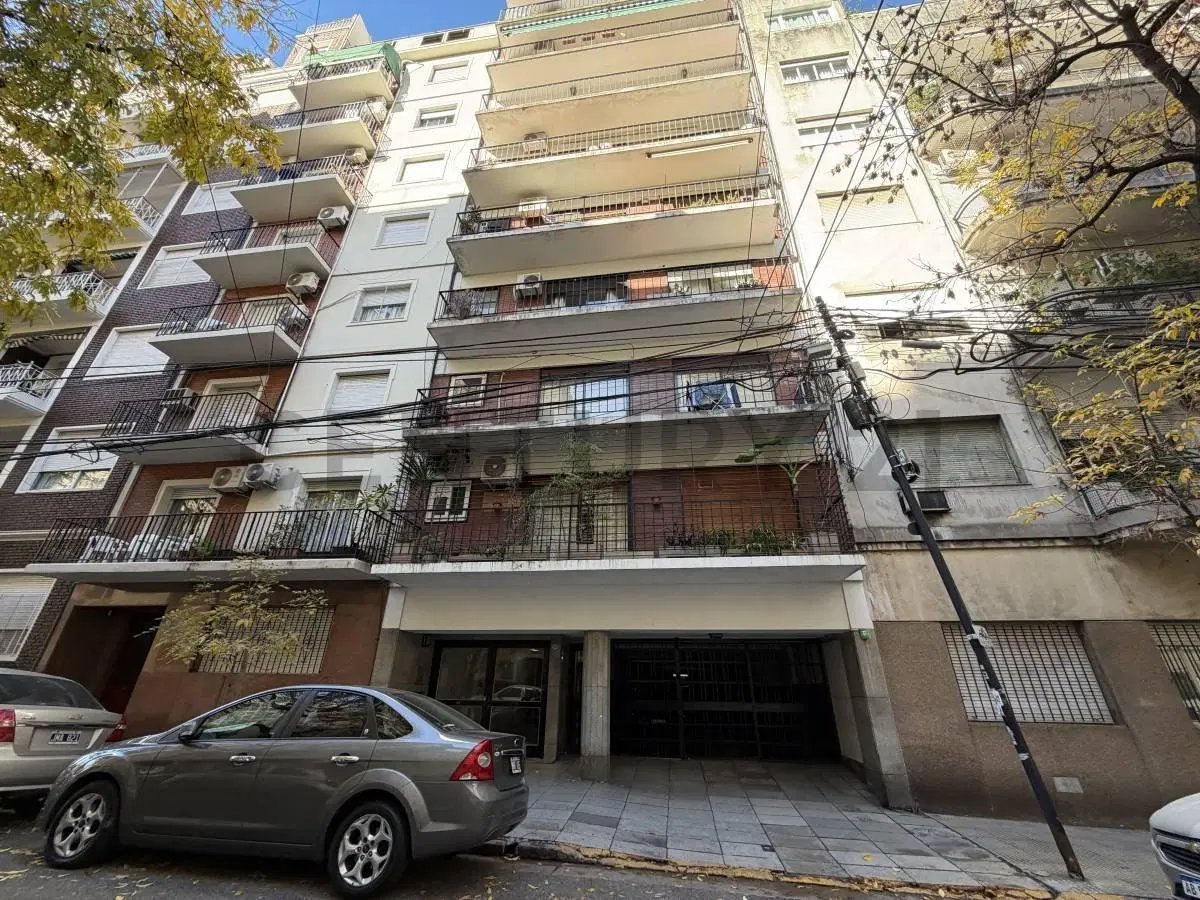 VENTA DEPARTAMENTO 2 AMBIENTES EN PLENO RECOLETA OPCIÓN COCHERA EN EL EDIFICIO 2