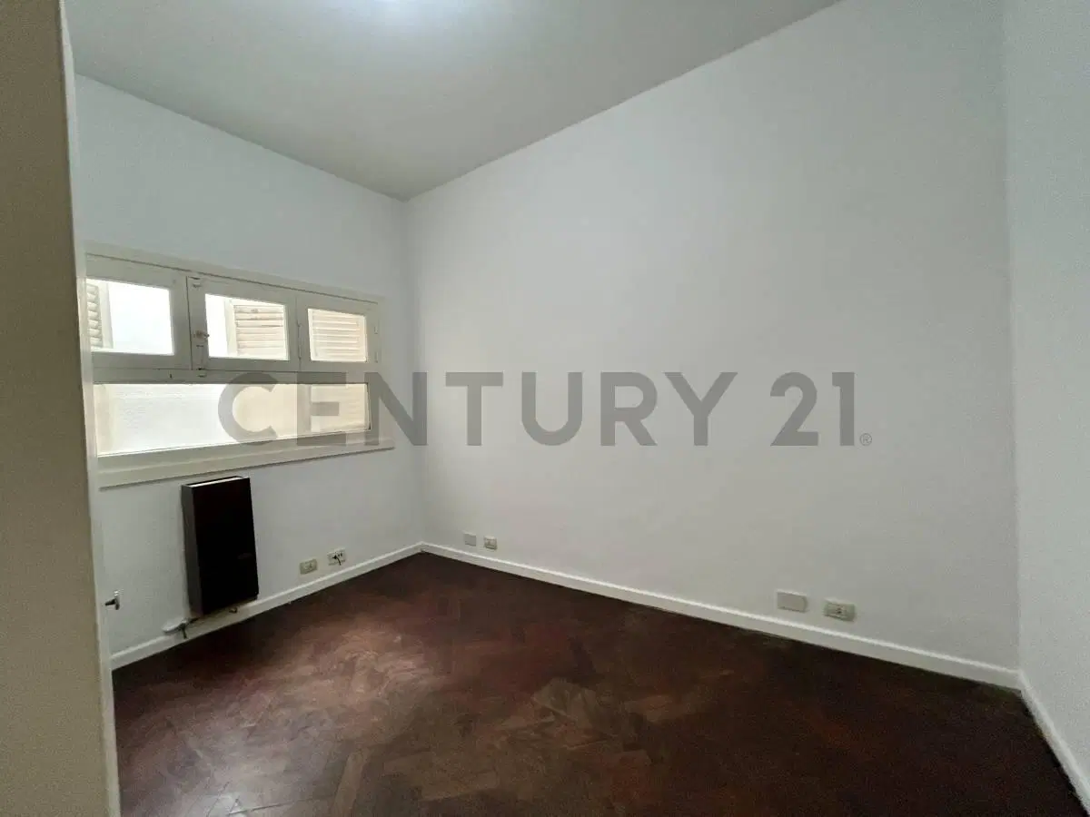 VENTA DEPARTAMENTO 3 AMBIENTES CON DEPENDENCIA AL FRENTE  EN PALERMO HOLLYWOOD 3