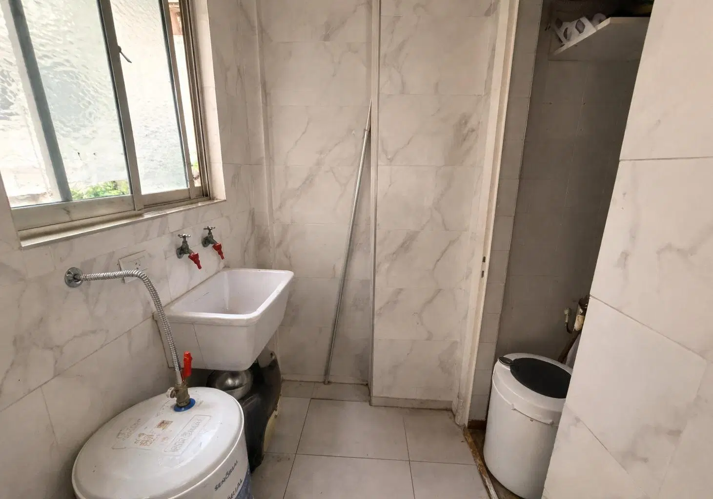 VENTA DEPARTAMENTO 4 AMBIENTES  CON BALCON AL FRENTE PALERMO 5