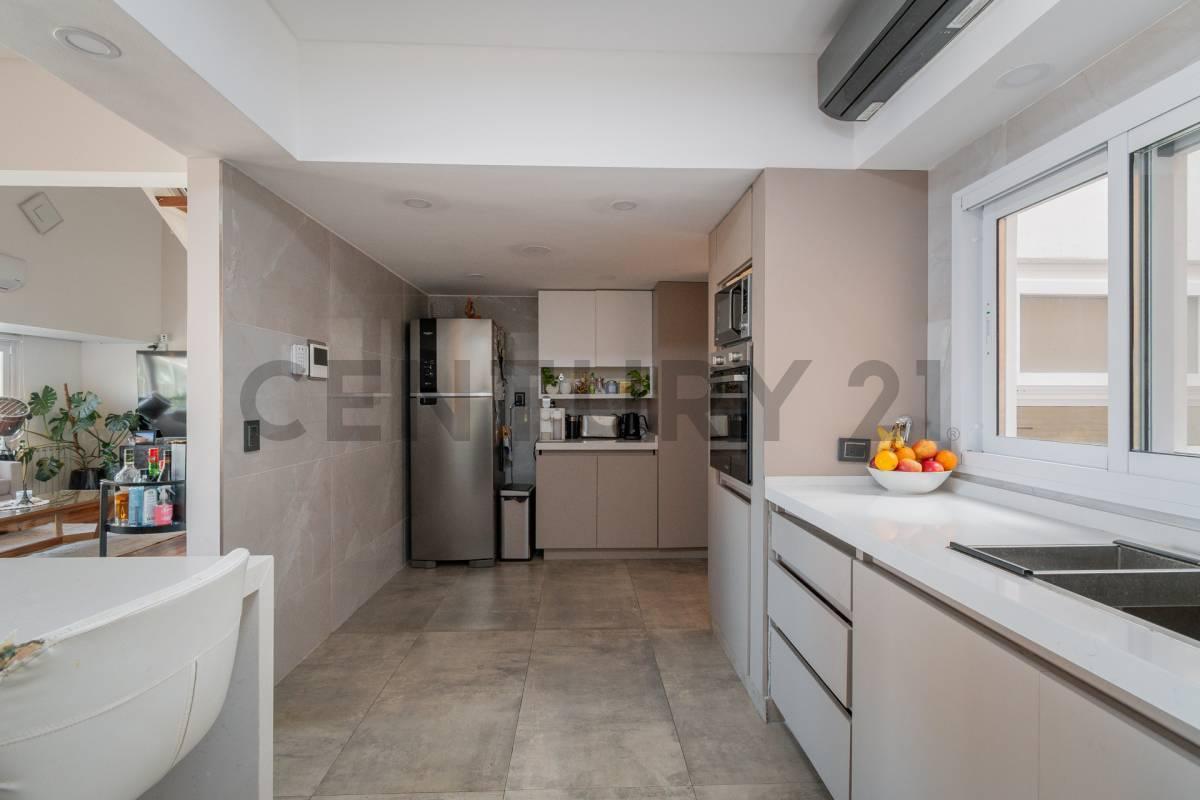 Foto de VENTA DÚPLEX 7 AMBIENTES EN PALERMO 2 COCHERAS . ACEPTA PERMUTA, imagen 4