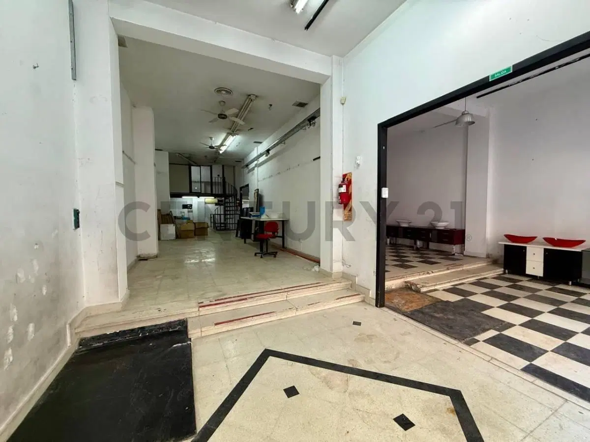 Venta Depósito en Monserrat 2