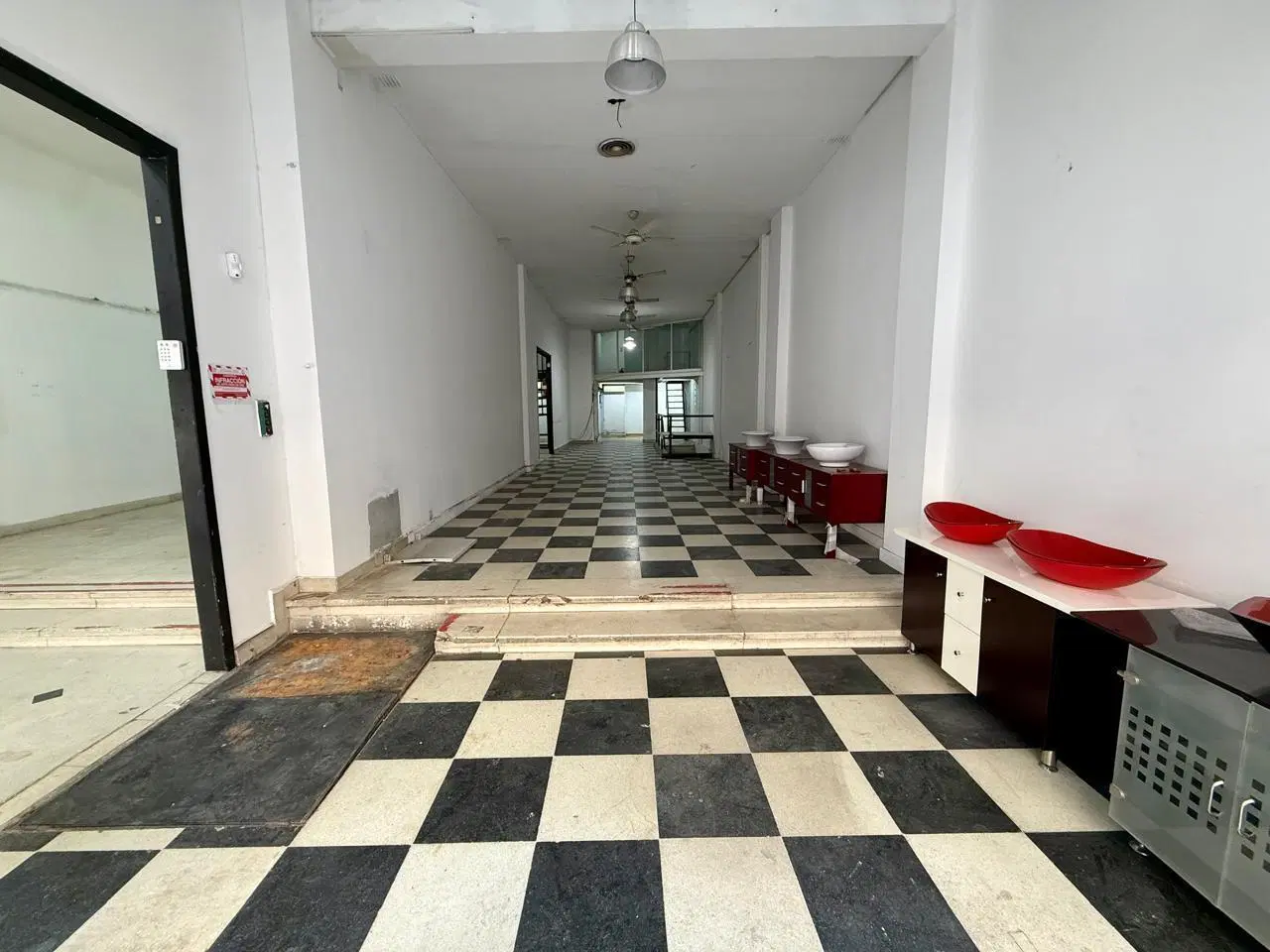 Venta Local en Monserrat 2