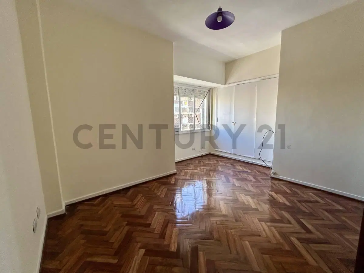 VENTA DUPLEX 4 AMBIENTES REFACCIONADO CON TERRAZA PROPIA 3
