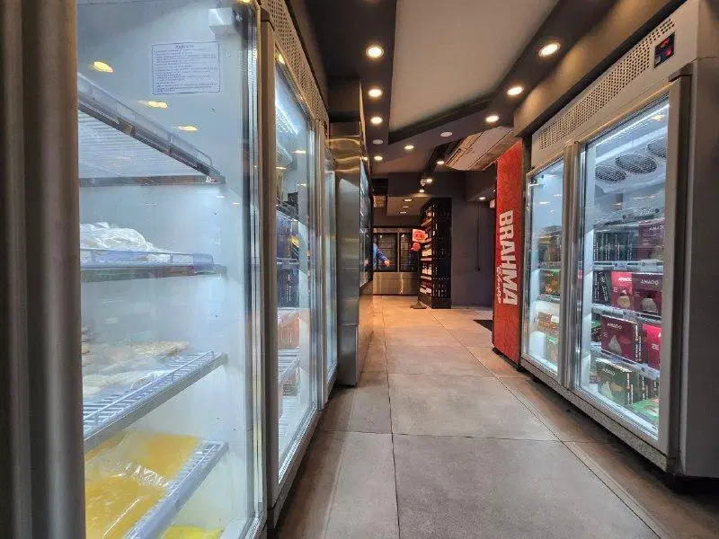 LOCAL EN VENTA CON RENTA EN CABALLITO - AV RIVADAVIA 8