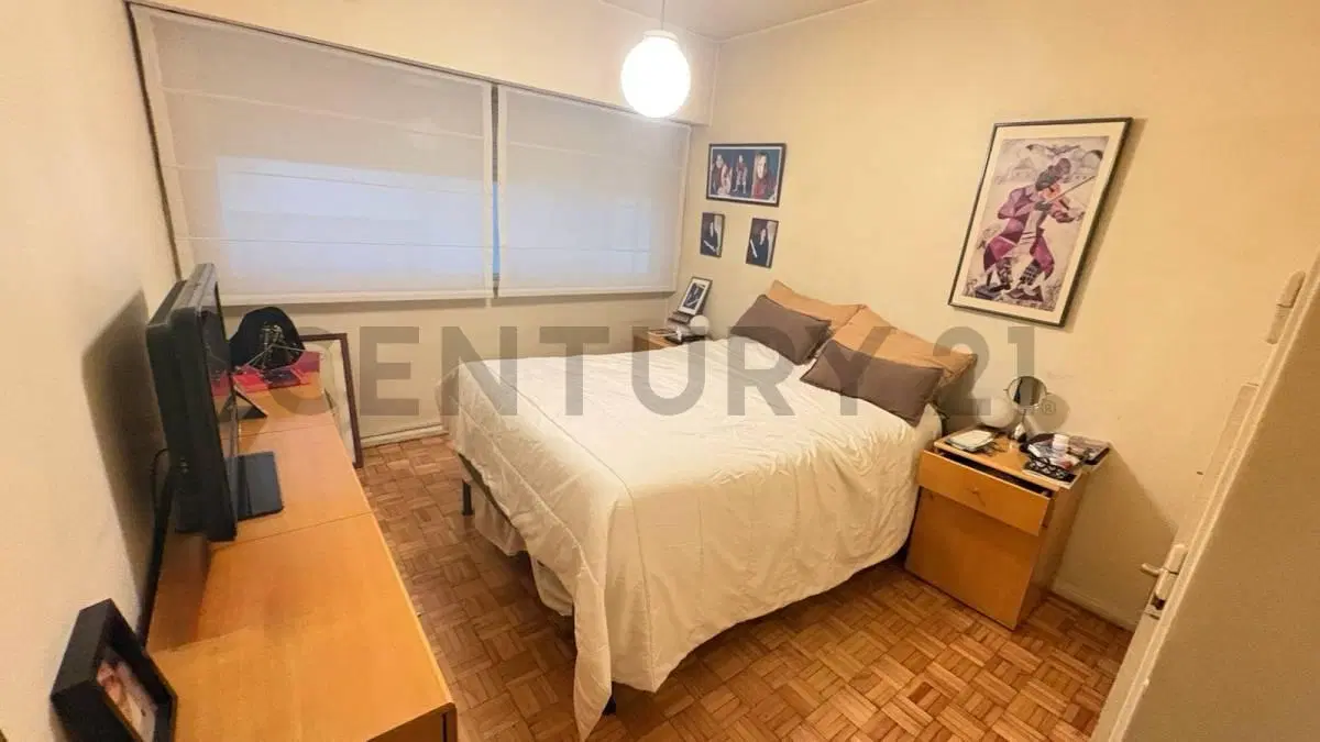 Venta Departamento Semipiso de  4 Ambientes | Dependencia | Baulera En Recoleta 4