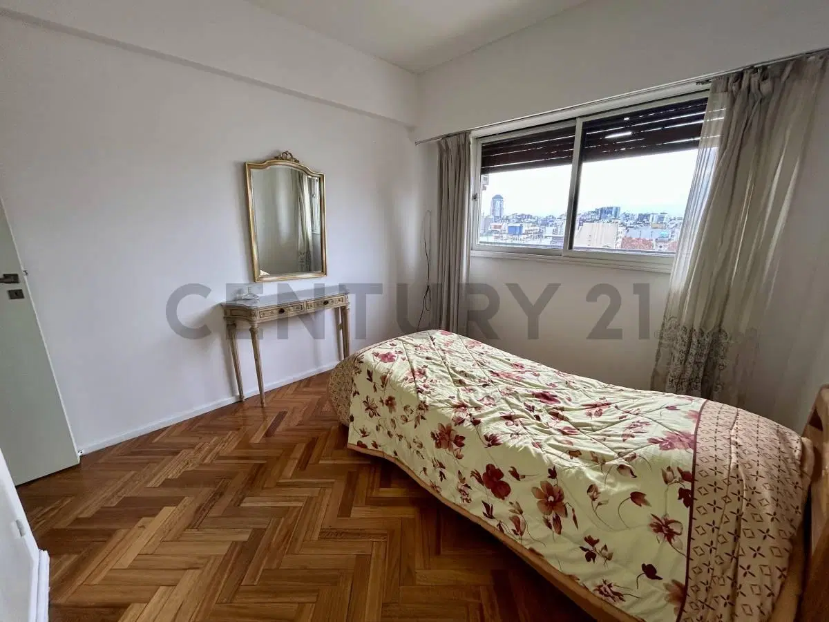 VENTA DE DEPARTAMENTO 3 AMBIENTES CON DEPENDENCIA Y COCHERA EN ALMAGRO 5