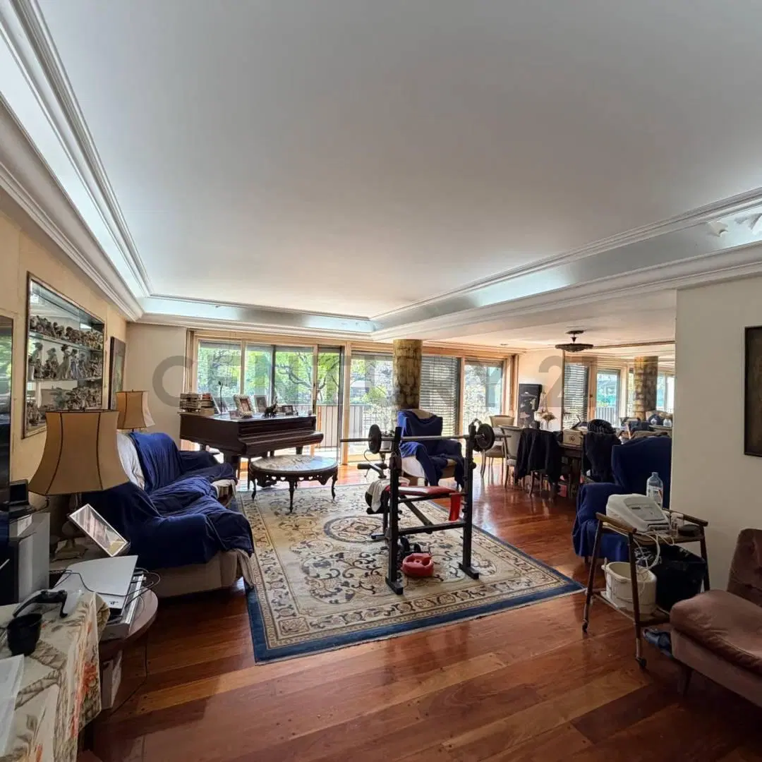 VENTA DEPTO 4 AMBIENTES CON COCHERA A REFACCIONAR PRIMER PISO EN BELGRANO 3