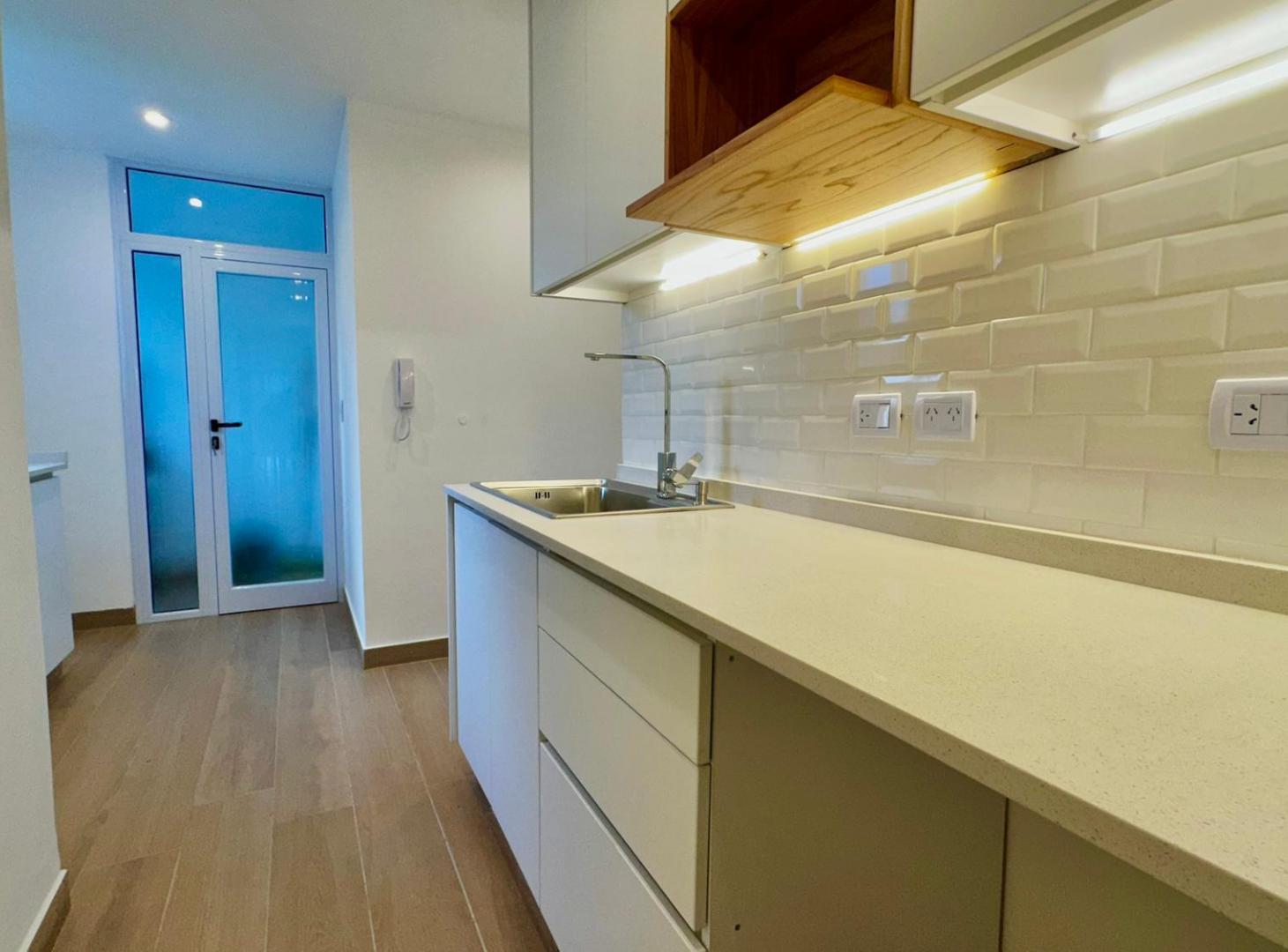 Foto de VENTA DEPARTAMENTO 3 AMBIENTES CON ESCRITORIO/DEPENDENCIA PALERMO ULTRA, imagen 4