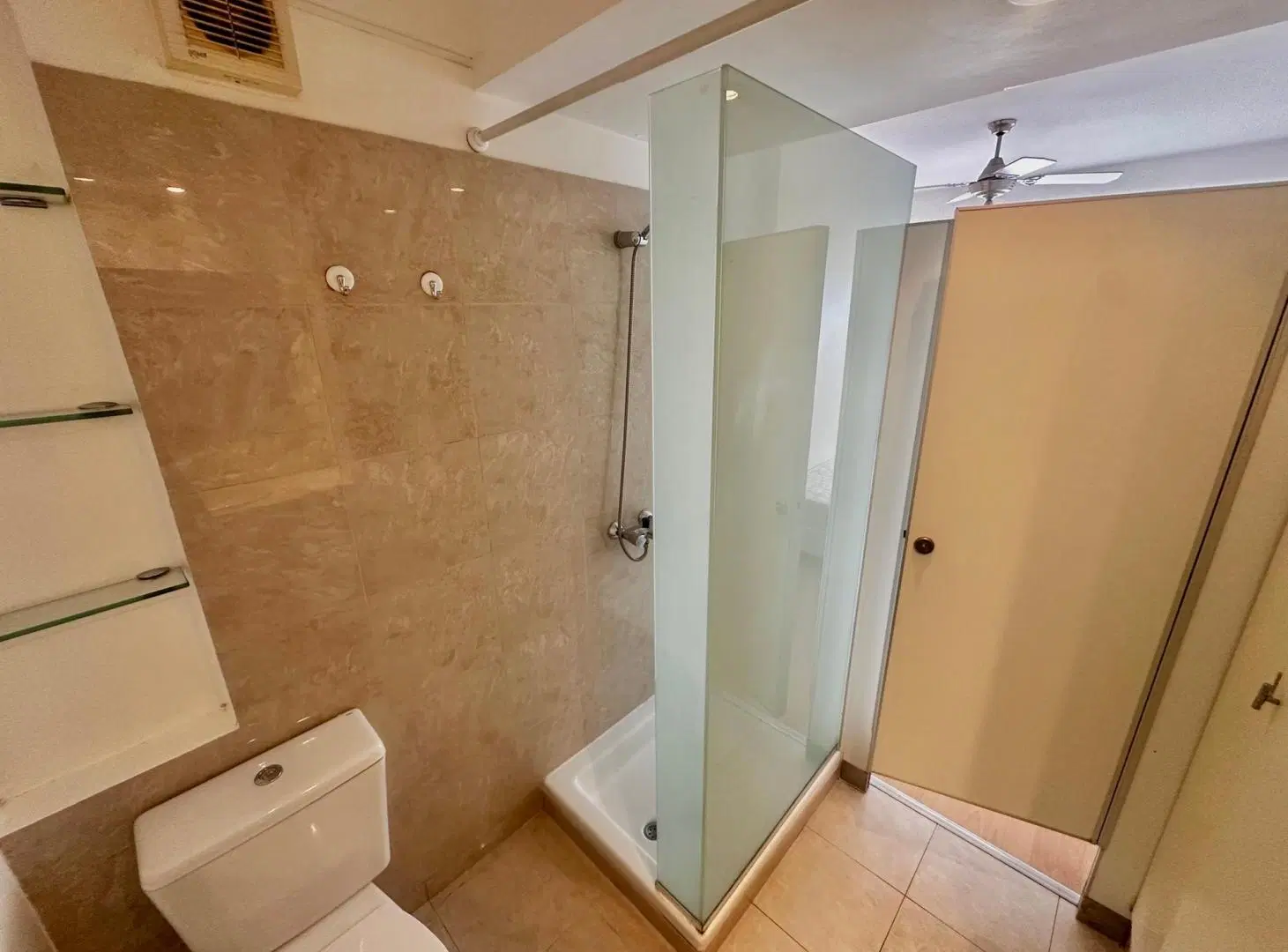 VENTA SEMI PISO DEPARTAMENTO 3 AMBIENTES  CON VISTA AL RIO PALIER PRIVADO LAS CAÑITAS PALERMO SUPER 5