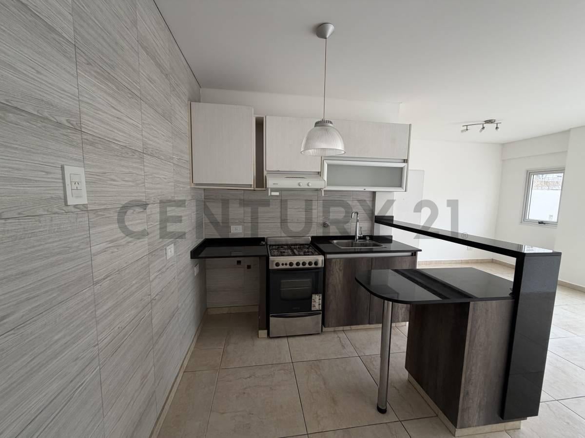 VENTA DEPARTAMENTO MONOAMBIENTE CON PATIO EN VILLA PUEYRREDÓN – APTO CREDITO