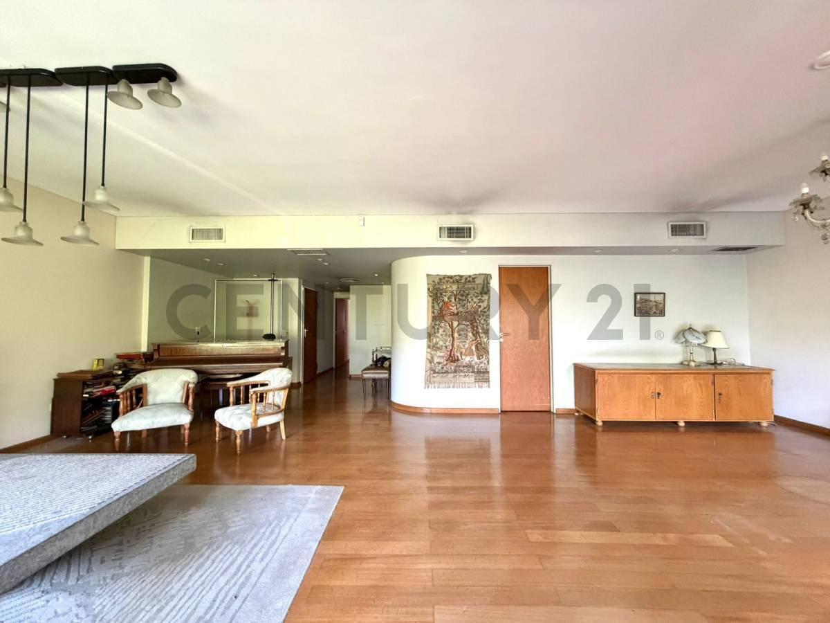 VENTA DEPTARTAMENTO 4 AMBIENTES CON DEPENDENCIA Y COCHERA EN PALERMO