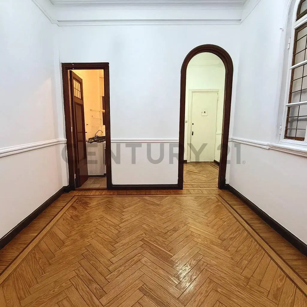 Venta departamento 3 ambientes + dependencia/escritorio en Recoleta 5