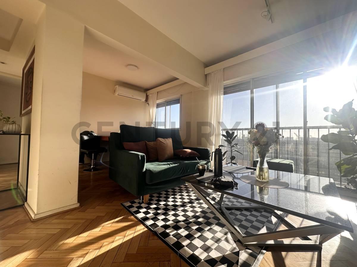VENTA DEPARTAMENTO 3 AMBIENTES REFACCIONADO CON DEPENDENCIA, COCHERA FIJA, CUBIERTA Y BAULERA