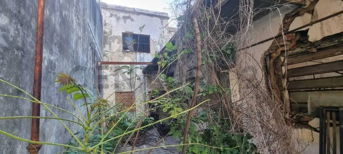 VENTA TERRENO PARA DESARROLLO OPCION DEPOSITO GALPON LOCAL GASTRONOMICO EN VILLA ORTUZAR 5