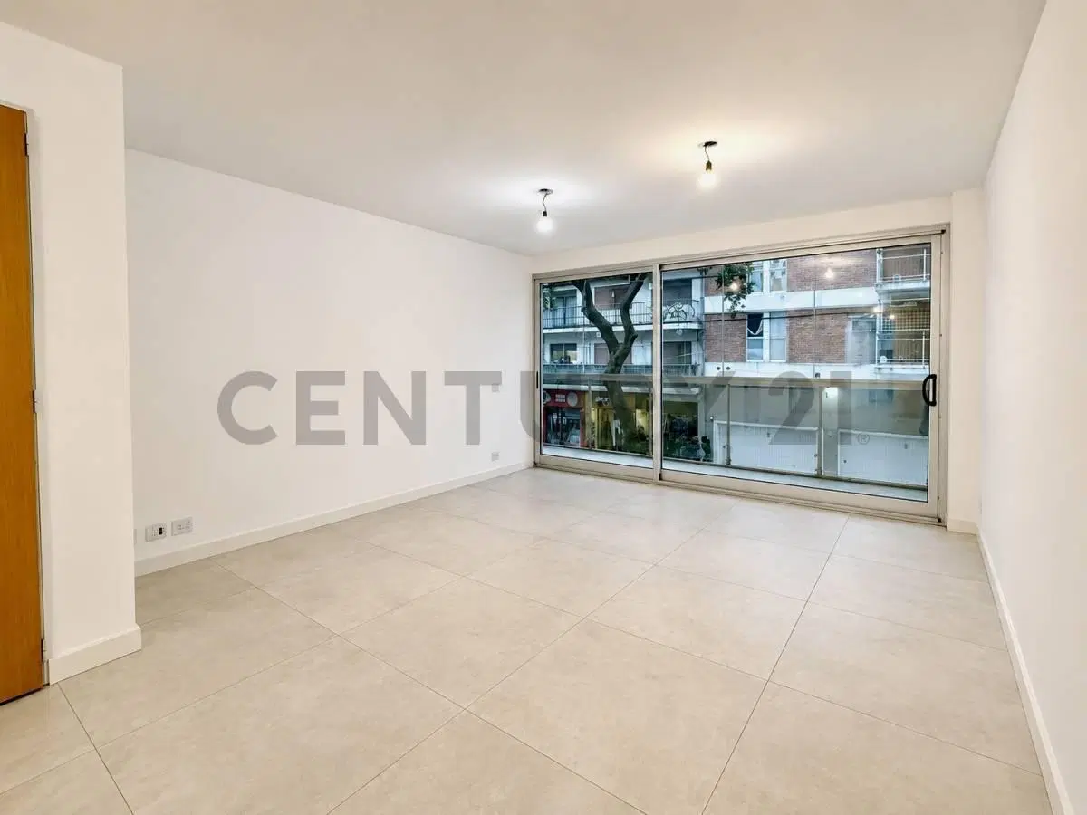 VENTA DEPARTAMENTO 4 AMBIENTES CON DEPENDENCIA, PATIO, COCHERA FIJA Y CUBIERTA, BAULERA Y AMENITIES 2