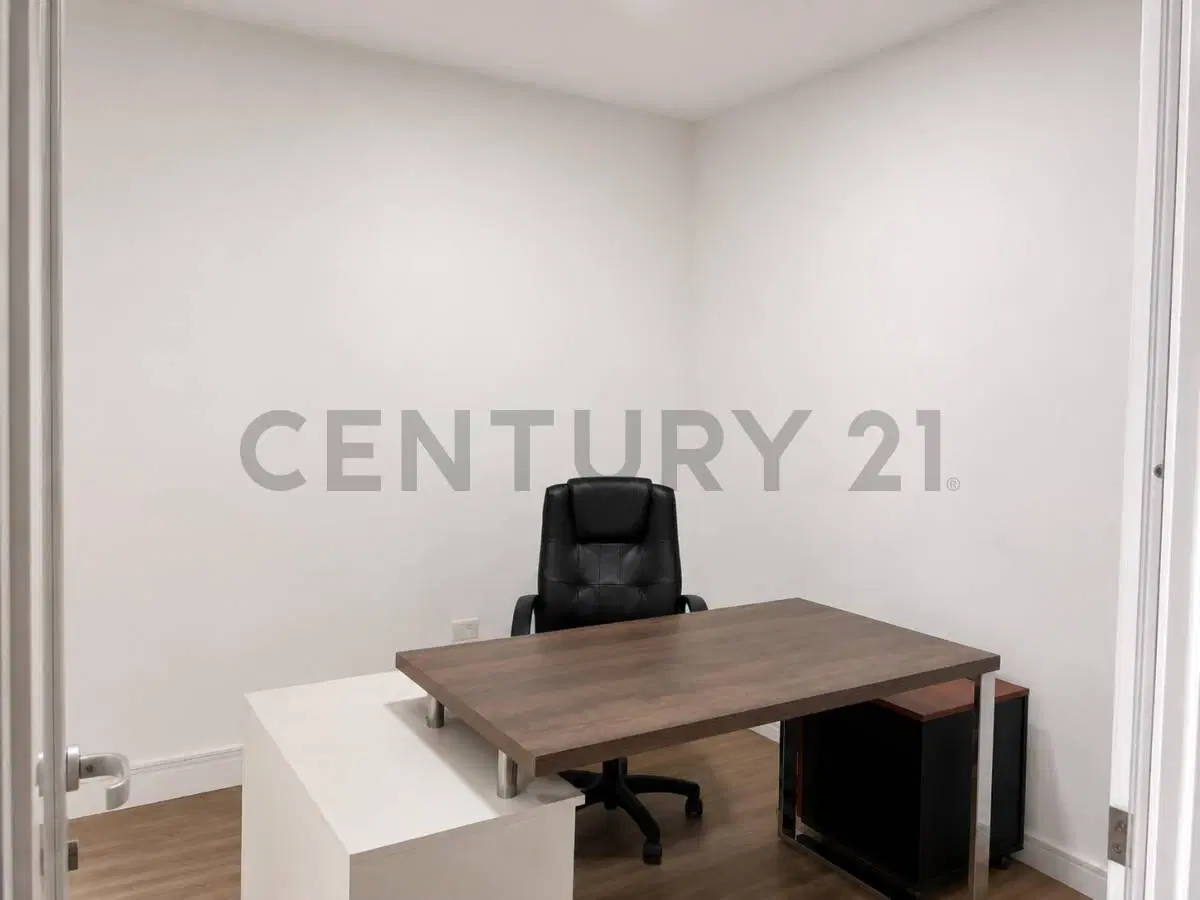 VENTA OFICINA DE 3 AÑOS EN MICROCENTRO CON TERRAZA PROPIA EN PISO ALTO - CÓRDOBA Y FLORIDA 4