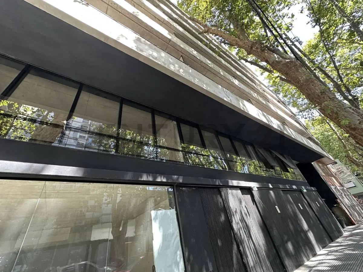 VENTA LOCAL A ESTRENAR CON RENTA DE $5.500.000 MENSUAL EN NUÑEZ INVERSION 3