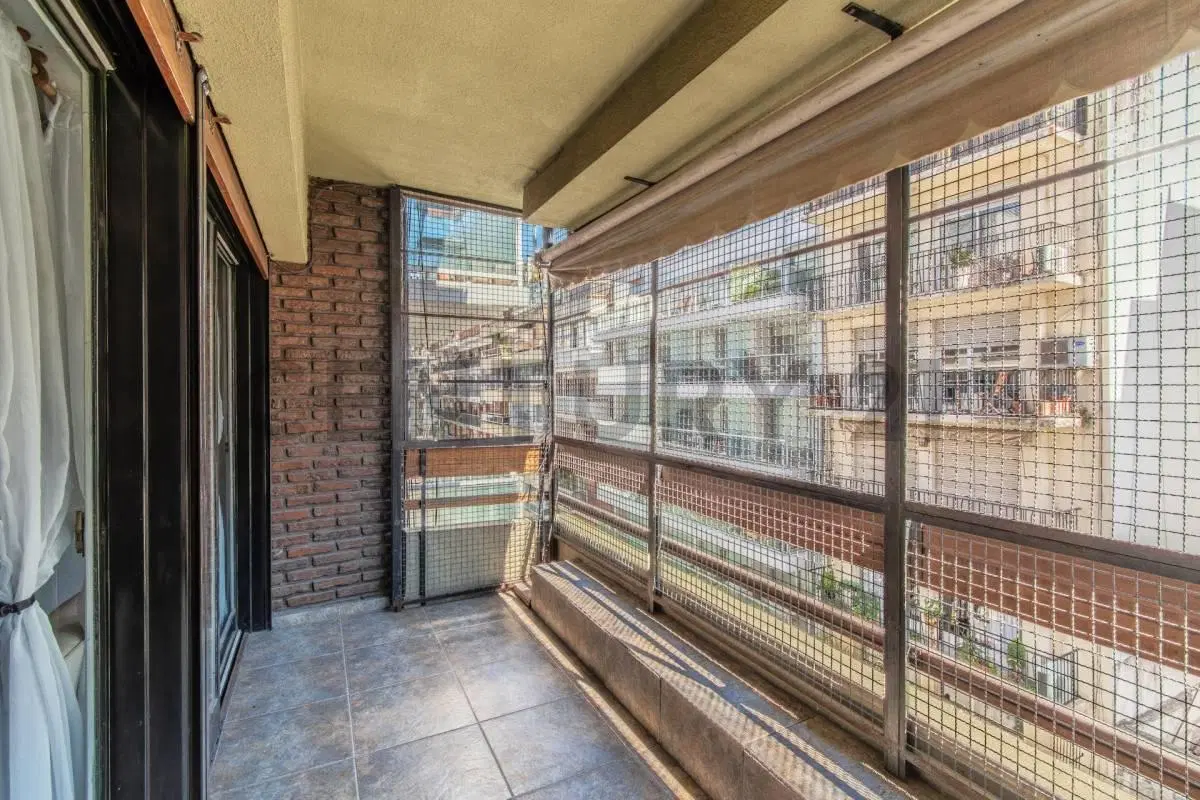 Venta Departamento 5 Ambientes con Dependencia y 2 Cocheras en Recoleta. 5