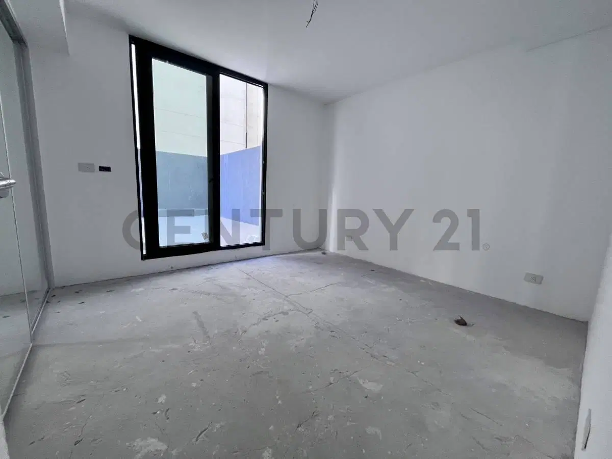 VENTA DEPARTAMENTO 4 AMBIENTES CON DOS COCHERAS EN TORRE LUMIERE 2