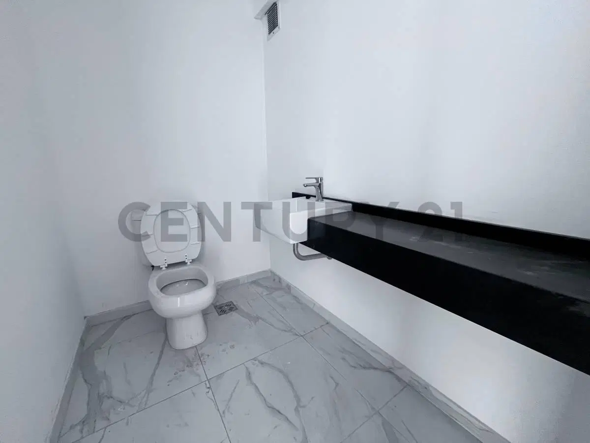VENTA DEPARTAMENTO 4 AMBIENTES CON DOS COCHERAS EN TORRE LUMIERE 5