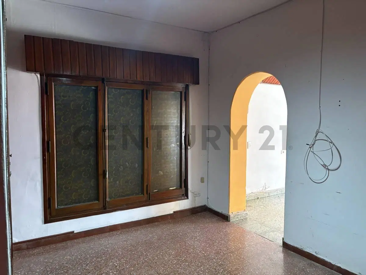 Venta | PH de 3 Ambientes con Local al Frente | Excelente Ubicación en Banfield | SIN EXPENSAS 8