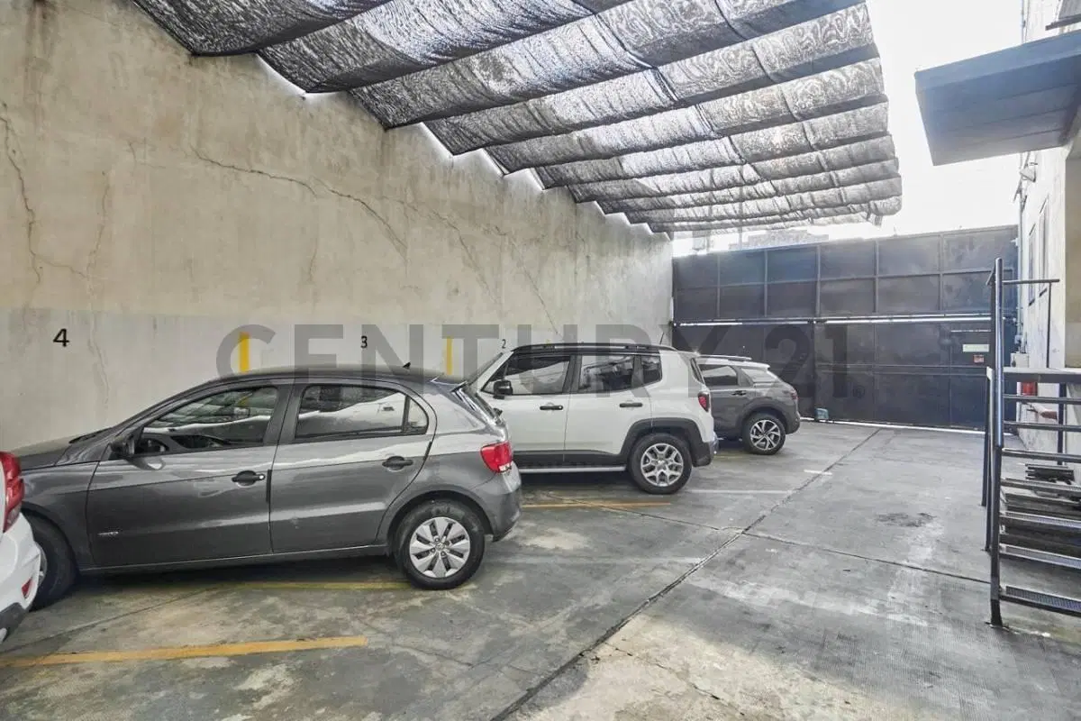 ALQUILER DE DEPOSITO CON OFICINAS EN BARRACAS CON ENTRADA POR DOS CALLES 2