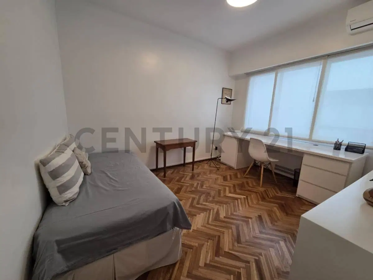 ALQUILER  DEPARTAMENTO 3 AMBIENTES C/ DEPENDENCIA  AMOBLADO ,RECICLADO A NUEVO Y COCHERA A 50 MTS. E 5