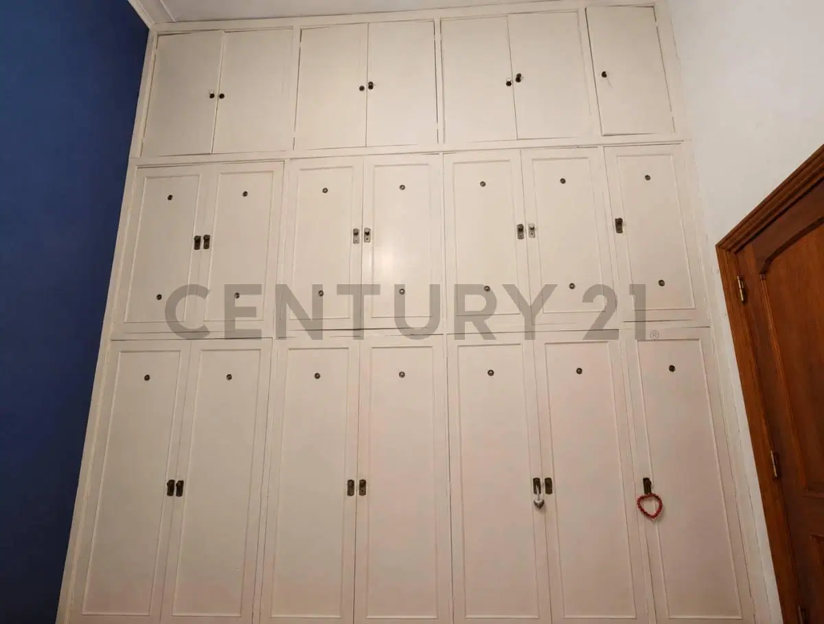 VENTA PH CON HABITACIÓN Y ESCRITORIO EN RECOLETA 4