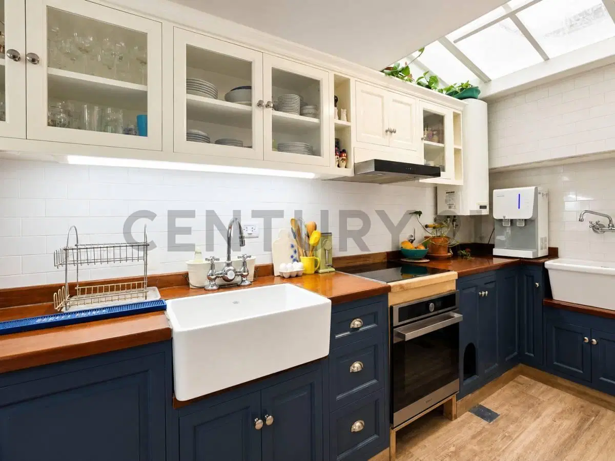 VENTA PH CON HABITACIÓN Y ESCRITORIO EN RECOLETA 3
