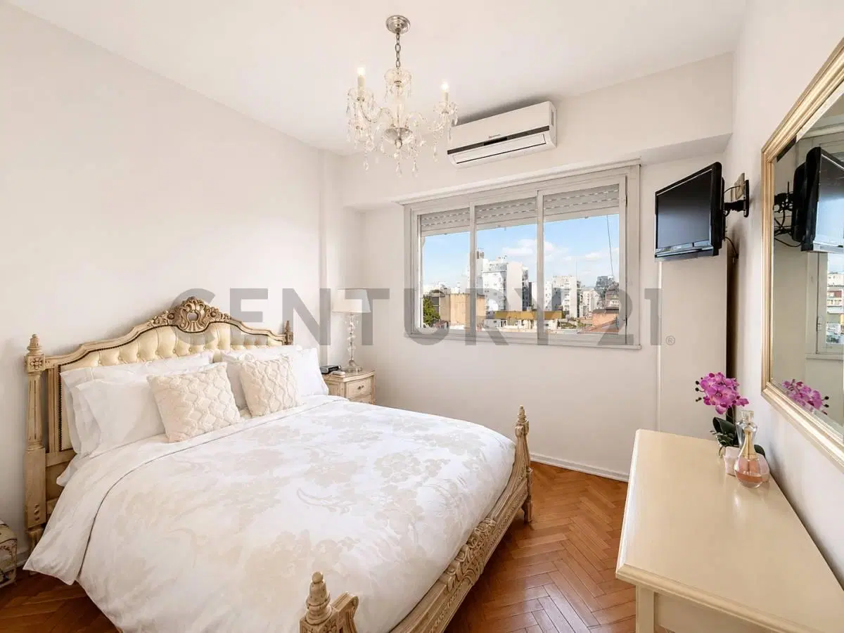 VENTA 4 AMBIENTES RECICLADO A NUEVO CON BALCÓN Y VISTA ABIERTA EN VILLA CRESPO 5