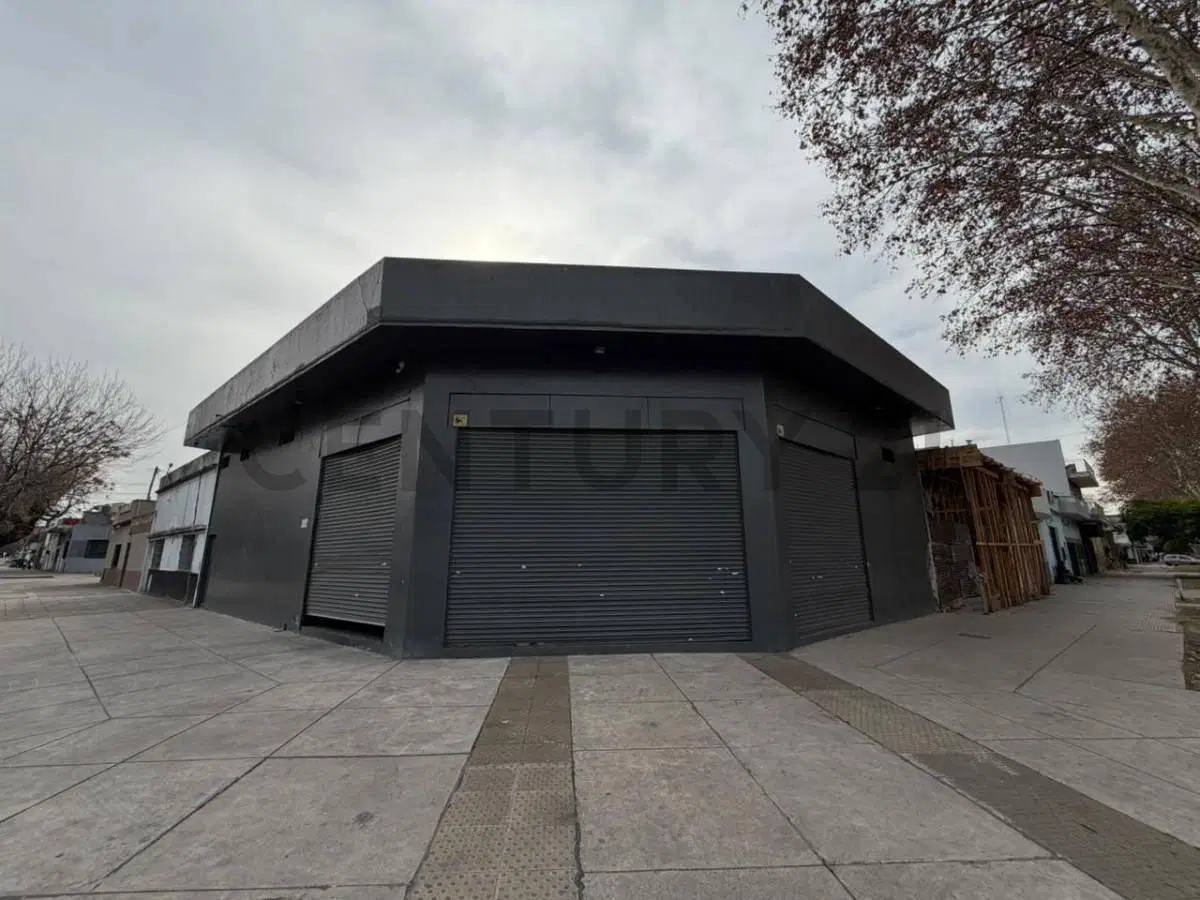 Venta Depósito/local comercial  en Villa Soldati 4