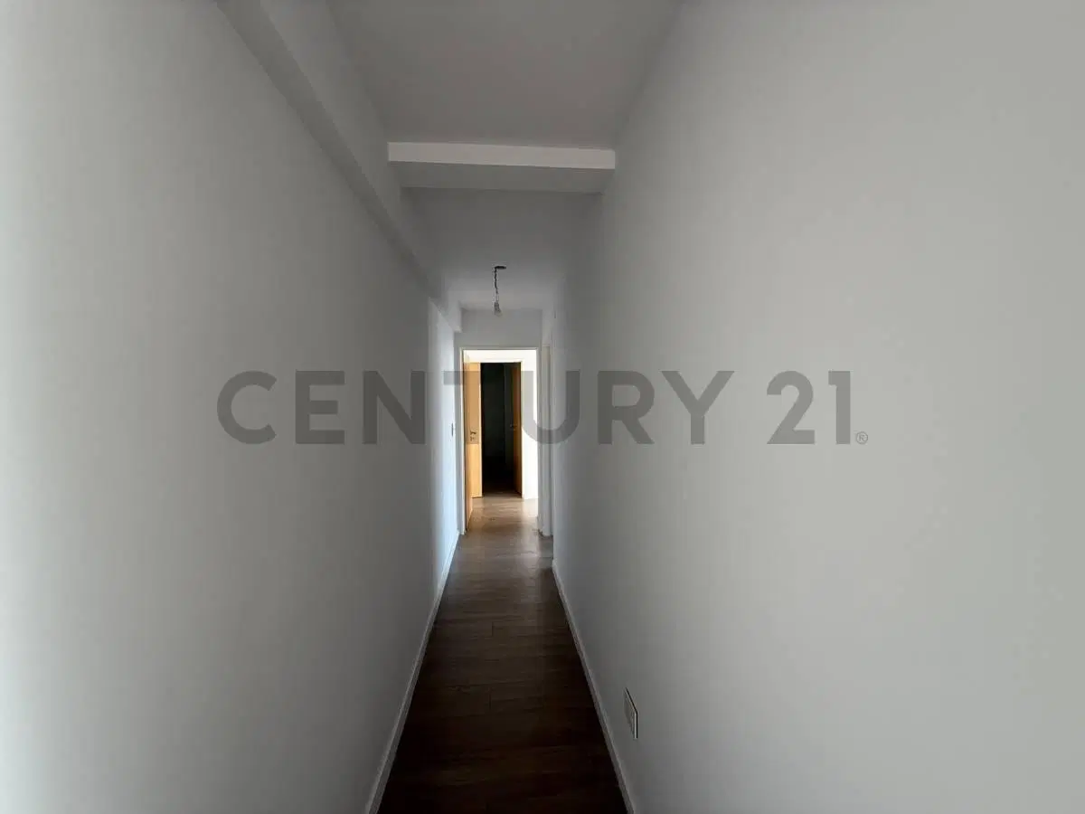 VENTA DEPARTAMENTO 4 AMBIENTES CON DOS COCHERAS Y LAVADERO, EN PLENO CABALLITO, PISO ALTO 2